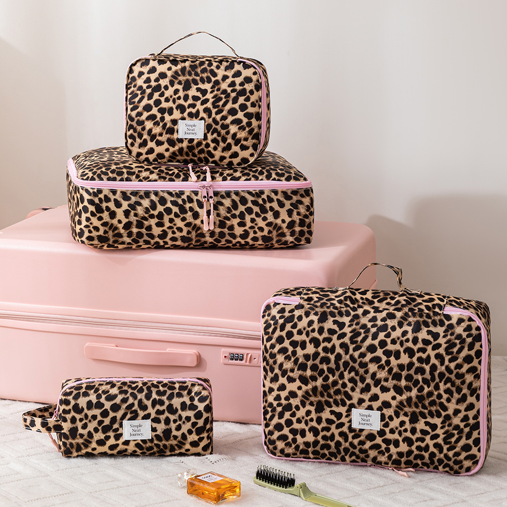 Tas Makeup Leopard Organizer P - Body Jewelry Waterproof ulasan dan harga