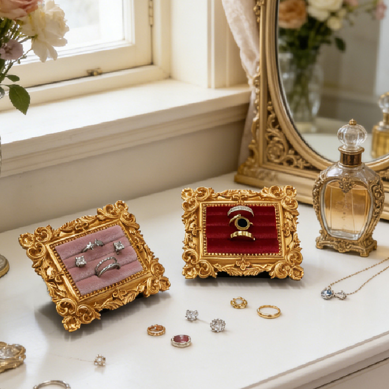 Tempat Pajangan Cincin Bingkai - Body Jewelry Display ulasan dan harga