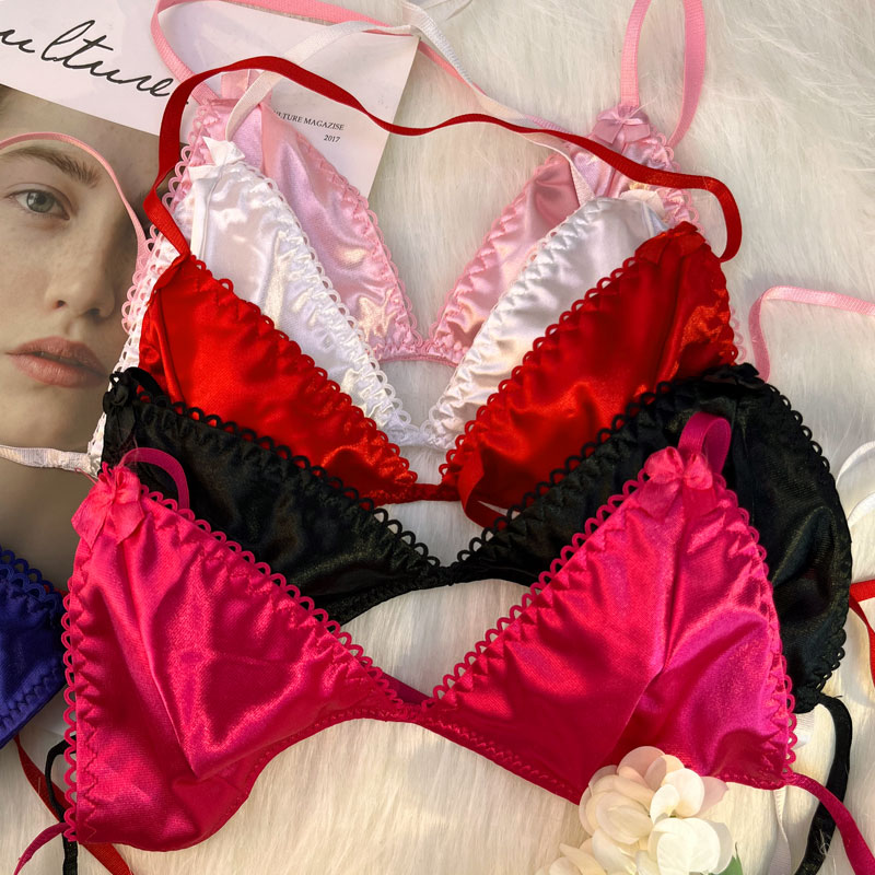 Set Bra Segitiga dan G-string  - Body Jewelry Names ulasan dan harga