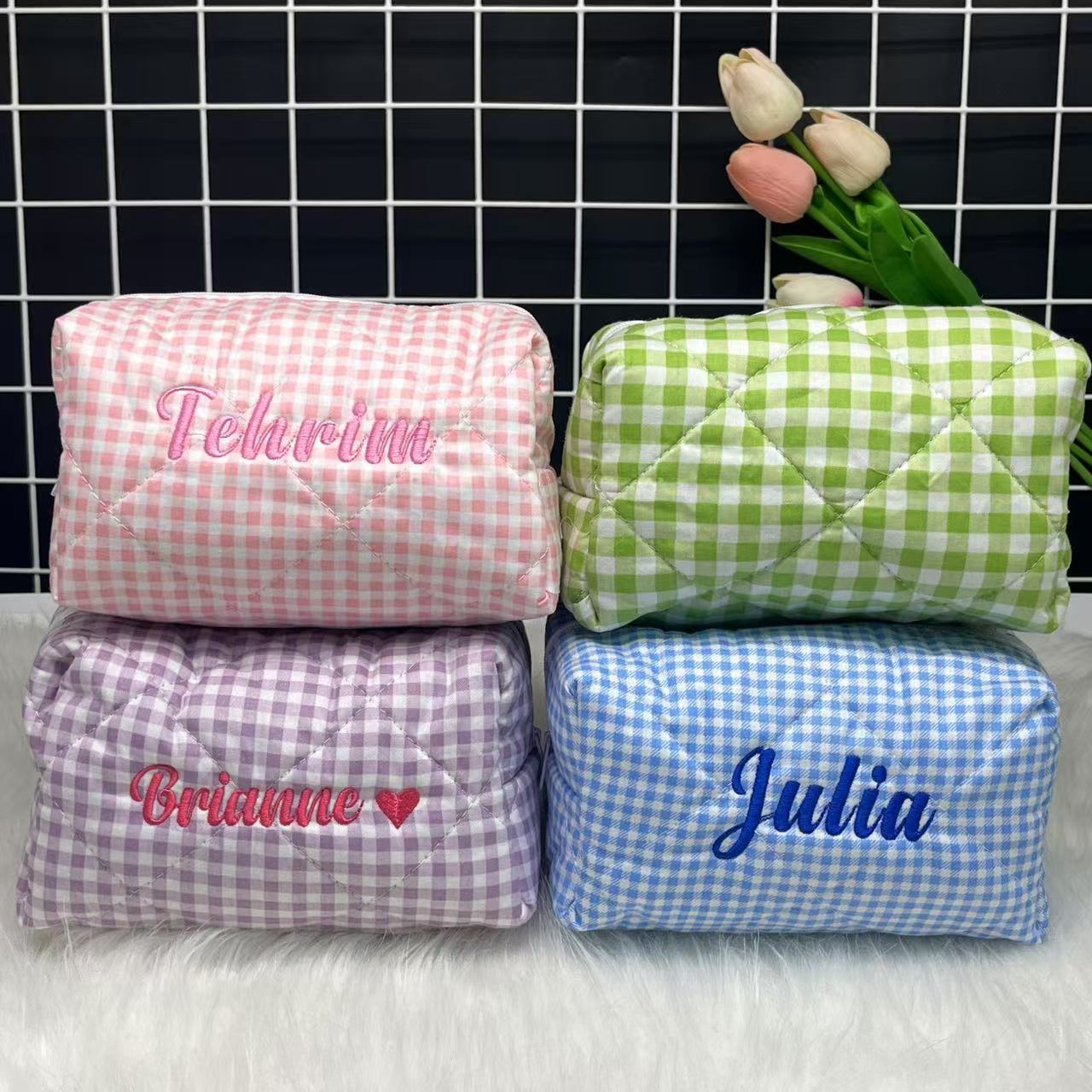 Tas Kosmetik Bergaris Kapasita - Body Jewelry Names ulasan dan harga